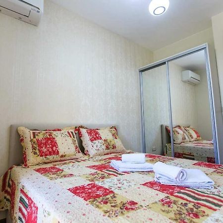 De Lux Apartments Petrovac Kültér fotó