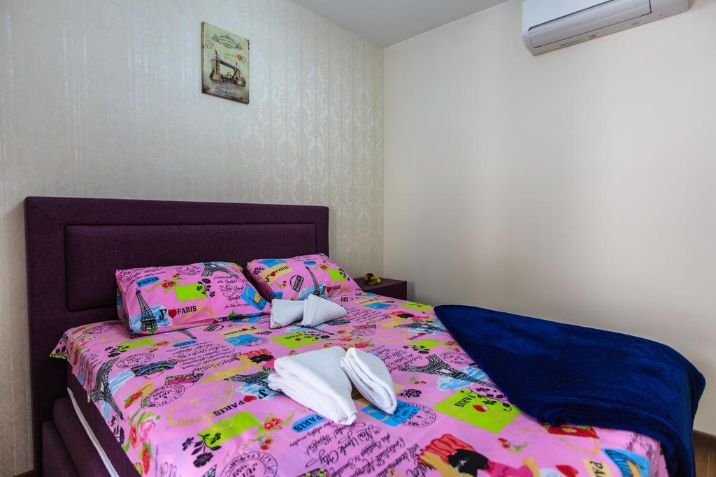 De Lux Apartments Petrovac Kültér fotó