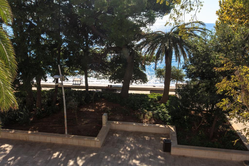 De Lux Apartments Petrovac Kültér fotó
