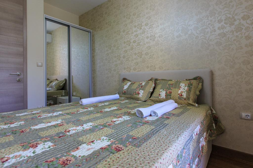De Lux Apartments Petrovac Kültér fotó